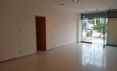 Local independiente en venta en el sector Sabaneta