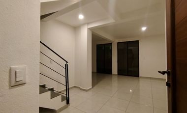 NUEVA Moderna y funcional casa en renta en Zen Life I, 3 REC, 2.5 BAÑOS