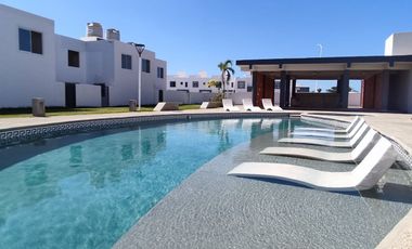 Model Goya, Paraiso Vallarta