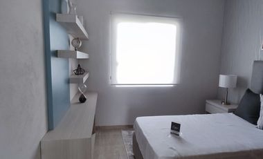 Model Goya, Paraiso Vallarta