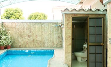 Casa en venta de una planta, Urb. Fontana - Samborondón Km 2.5