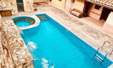 Casa de campo de venta Cuenca Ecuador con piscina