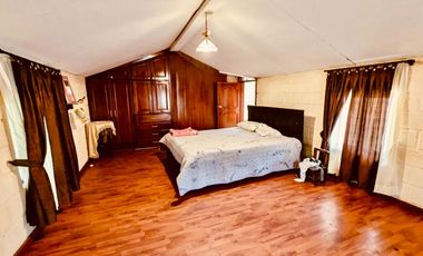 Casa de campo de venta Cuenca Ecuador con piscina