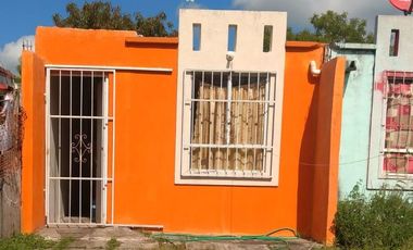 VENDO CASA EN FRACC. ARBOLEDAs SAN MIGUEL