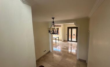 casa en alquiler Samborondón Urb. Aquamarina