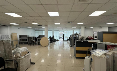 Alquilo Local Comercial 400 m² Lima Cercado