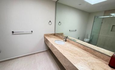 CASA EN VENTA EN AGUASCALIENTES, ZONA LA QUERENCIA (CONTADERO)