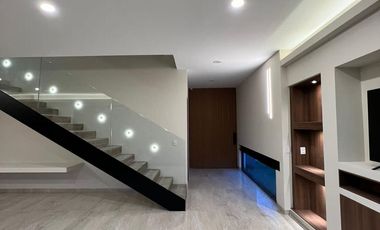 ¡Vive con confort y exclusividad en esta espectacular casa en venta!