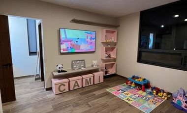 ¡Vive con confort y exclusividad en esta espectacular casa en venta!