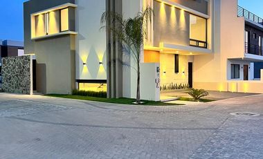 ¡Vive con confort y exclusividad en esta espectacular casa en venta!