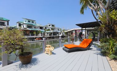 Jomtien Yacht Club property with private Boat Mooring