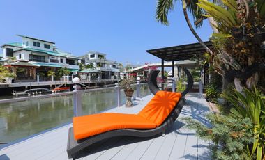 Jomtien Yacht Club property with private Boat Mooring