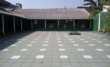 Rumah antik cocok untuk quest house di tengah kota Madiun Jawa Timur