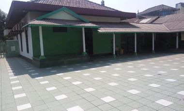 Rumah antik cocok untuk quest house di tengah kota Madiun Jawa Timur