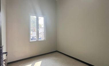 RUMAH 2 LANTAI MURAH 799 JUTA DEKAT MALL CIJANTUNG KOPASUS JAKARTA, SHM