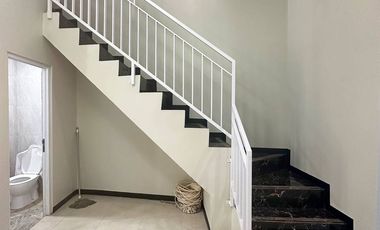 RUMAH 2 LANTAI MURAH 799 JUTA DEKAT MALL CIJANTUNG KOPASUS JAKARTA, SHM