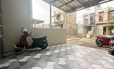 RUMAH 2 LANTAI MURAH 799 JUTA DEKAT MALL CIJANTUNG KOPASUS JAKARTA, SHM