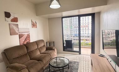 FOR RENT - AFFORDABLE 2BR WITH POOL VIEW BALCONY IN MANDANI BAY, MANDAUE CEBU. FURNISHED.