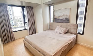 FOR RENT - AFFORDABLE 2BR WITH POOL VIEW BALCONY IN MANDANI BAY, MANDAUE CEBU. FURNISHED.