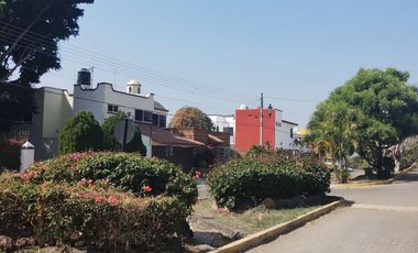 Venta de Excelente Lote en el Fraccionamiento Burgos Bugambilias, Temixco, Morelos