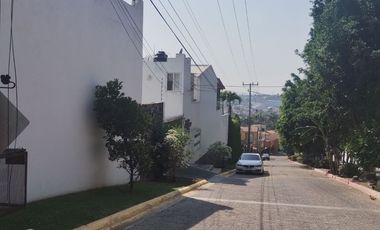 Venta de Excelente Lote en el Fraccionamiento Burgos Bugambilias, Temixco, Morelos