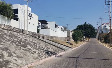 Venta de Excelente Lote en el Fraccionamiento Burgos Bugambilias, Temixco, Morelos