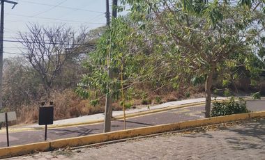 Venta de Excelente Lote en el Fraccionamiento Burgos Bugambilias, Temixco, Morelos