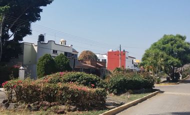 Venta de Excelente Lote en el Fraccionamiento Burgos Bugambilias, Temixco, Morelos