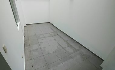 Departamento en 1er piso elevado San Borja