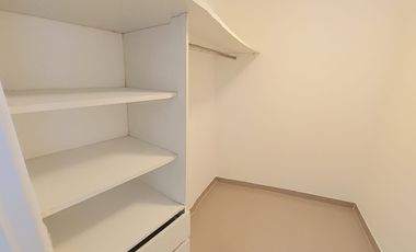 Departamento en 1er piso elevado San Borja