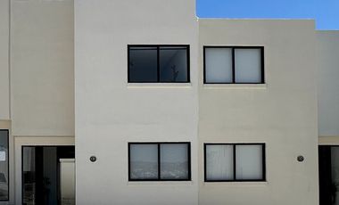 Casa en Corregidora, Qro.,. 2 Plantas opción a Roof Garden. Precio Promoción Octubre $1´864,012