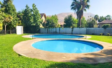 CASA EN VENTA EN HUECHURABA A PASOS DE COLEGIOS GRACE Y LINCOLN