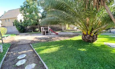 CASA EN VENTA EN HUECHURABA A PASOS DE COLEGIOS GRACE Y LINCOLN