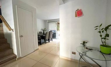 CASA EN VENTA EN HUECHURABA A PASOS DE COLEGIOS GRACE Y LINCOLN
