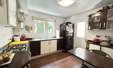 CASA EN VENTA EN HUECHURABA A PASOS DE COLEGIOS GRACE Y LINCOLN