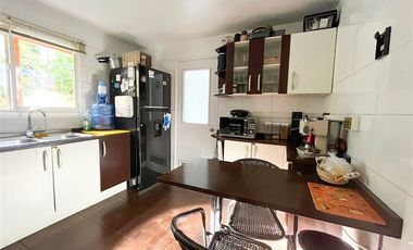 CASA EN VENTA EN HUECHURABA A PASOS DE COLEGIOS GRACE Y LINCOLN