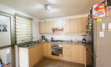CASA EN VENTA EN ALBERTO UNDURRAGA, HUECHURABA
