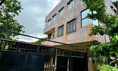 House and Lot with Elevator in Tagaytay for sale
