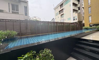 Condo for Sale: Noble Above Wireless-Ruamrudee 58.37 sq.m, 7th Floor – Near Conrad Hotel, Central Embassy, and BTS Ploenchit!