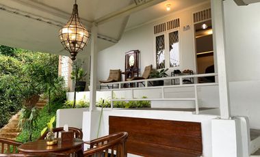 RUMAH VILLA DAGO BANDUNG