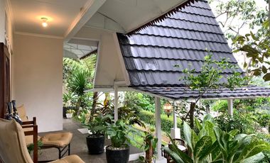 RUMAH VILLA DAGO BANDUNG