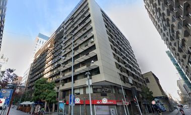 En venta 2 oficinas unidas que suman 215m2 / 3 privados / amplia sala reuniones Calle Amunátegui
