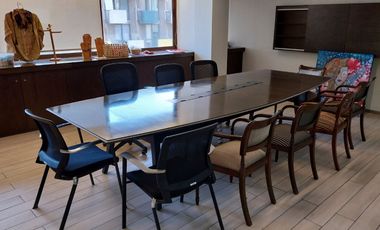 En venta 2 oficinas unidas que suman 215m2 / 3 privados / amplia sala reuniones Calle Amunátegui