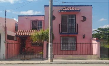 Casa en venta en El Mante, Ciudad Mante - Estacionamiento