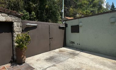 Bellísima Casa en Calle Privada con Vista Al Bosque en Lomas Anáhuac.