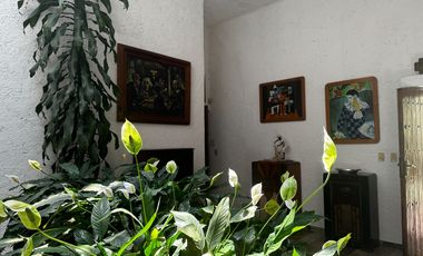 Bellísima Casa en Calle Privada con Vista Al Bosque en Lomas Anáhuac.