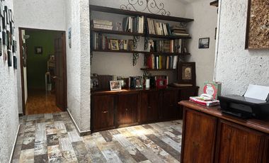 Bellísima Casa en Calle Privada con Vista Al Bosque en Lomas Anáhuac.