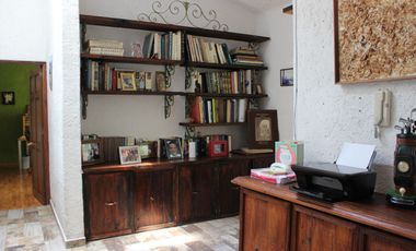 Bellísima Casa en Calle Privada con Vista Al Bosque en Lomas Anáhuac.