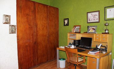 Bellísima Casa en Calle Privada con Vista Al Bosque en Lomas Anáhuac.