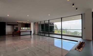 Casa independiente en arriendo en el sector Loma del Chocho, Envigado